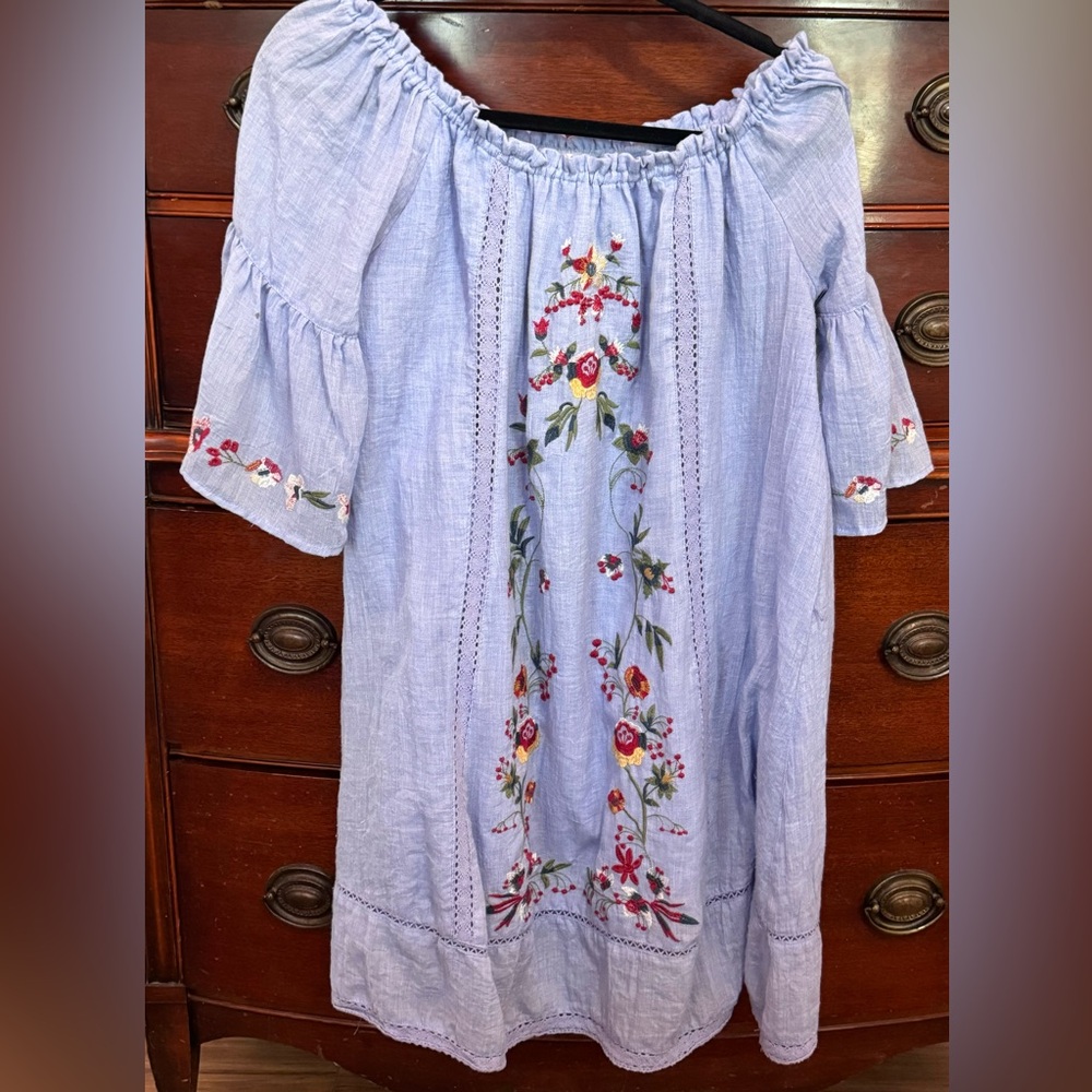 Umgee Size Large, Chambray Tunic With Embroidered… - image 8